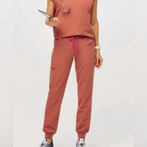 Figs Zamora 2.0 Large Petite Terracotta joggers